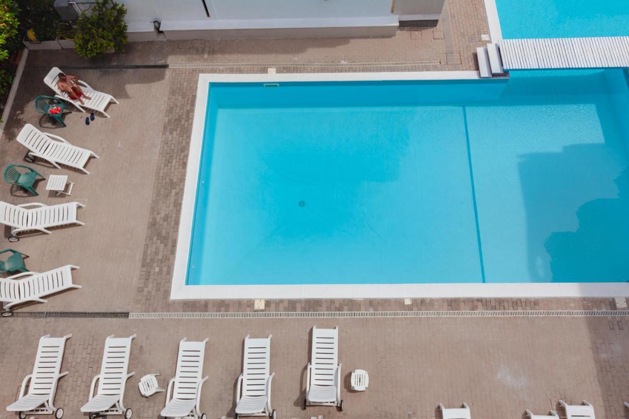 ألبا أدرياتيكا Holiday Club Residence المظهر الخارجي الصورة