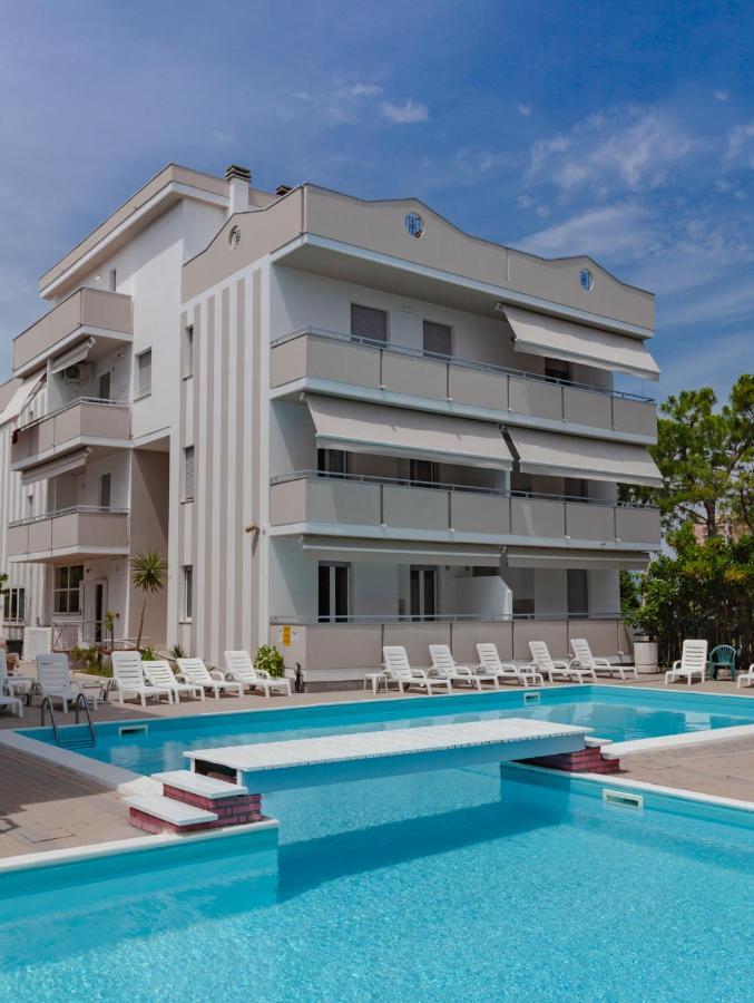 ألبا أدرياتيكا Holiday Club Residence المظهر الخارجي الصورة