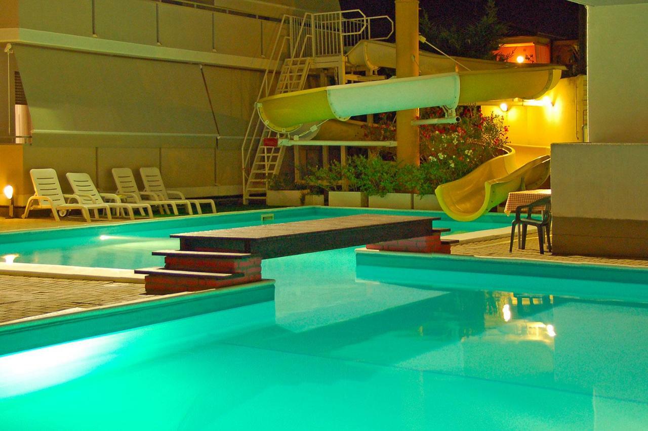 ألبا أدرياتيكا Holiday Club Residence المظهر الخارجي الصورة